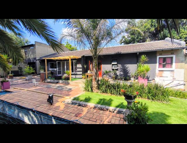 3 BEDROOM HOUSE FOR SALE IN BRACKENHURST